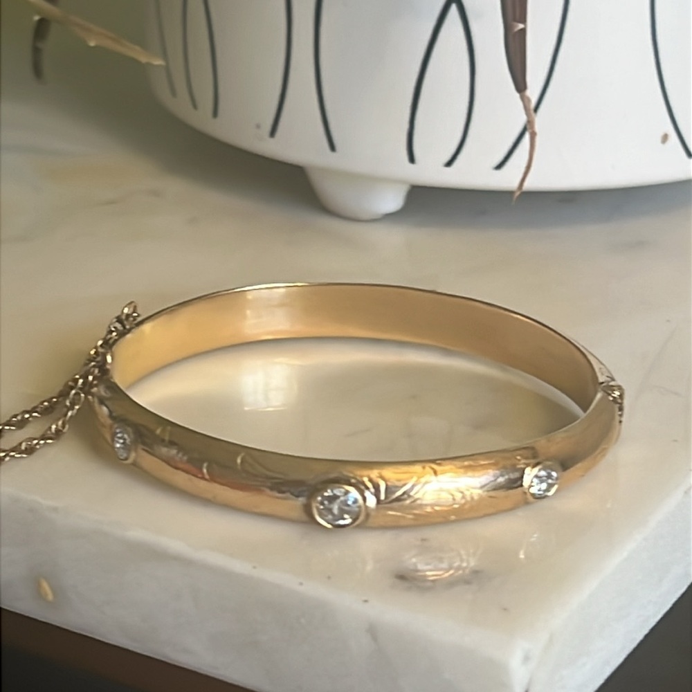 14 karat gold, and one carat diamond bracelet - Picture 15 of 17